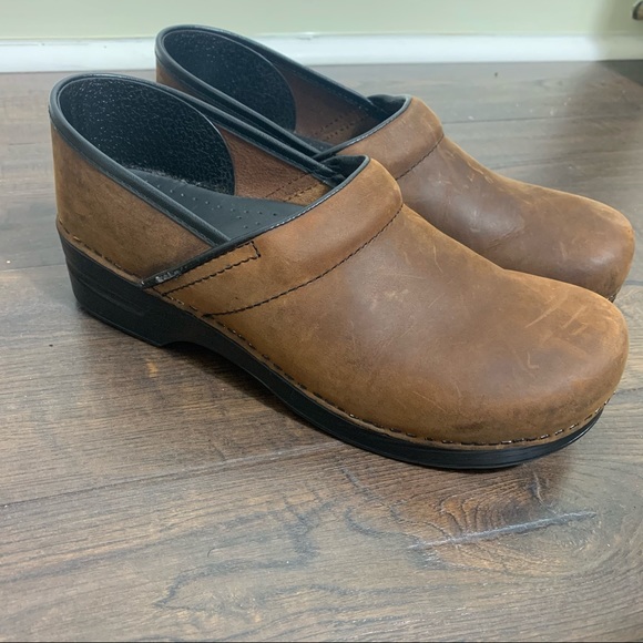 Dansko brown clogs